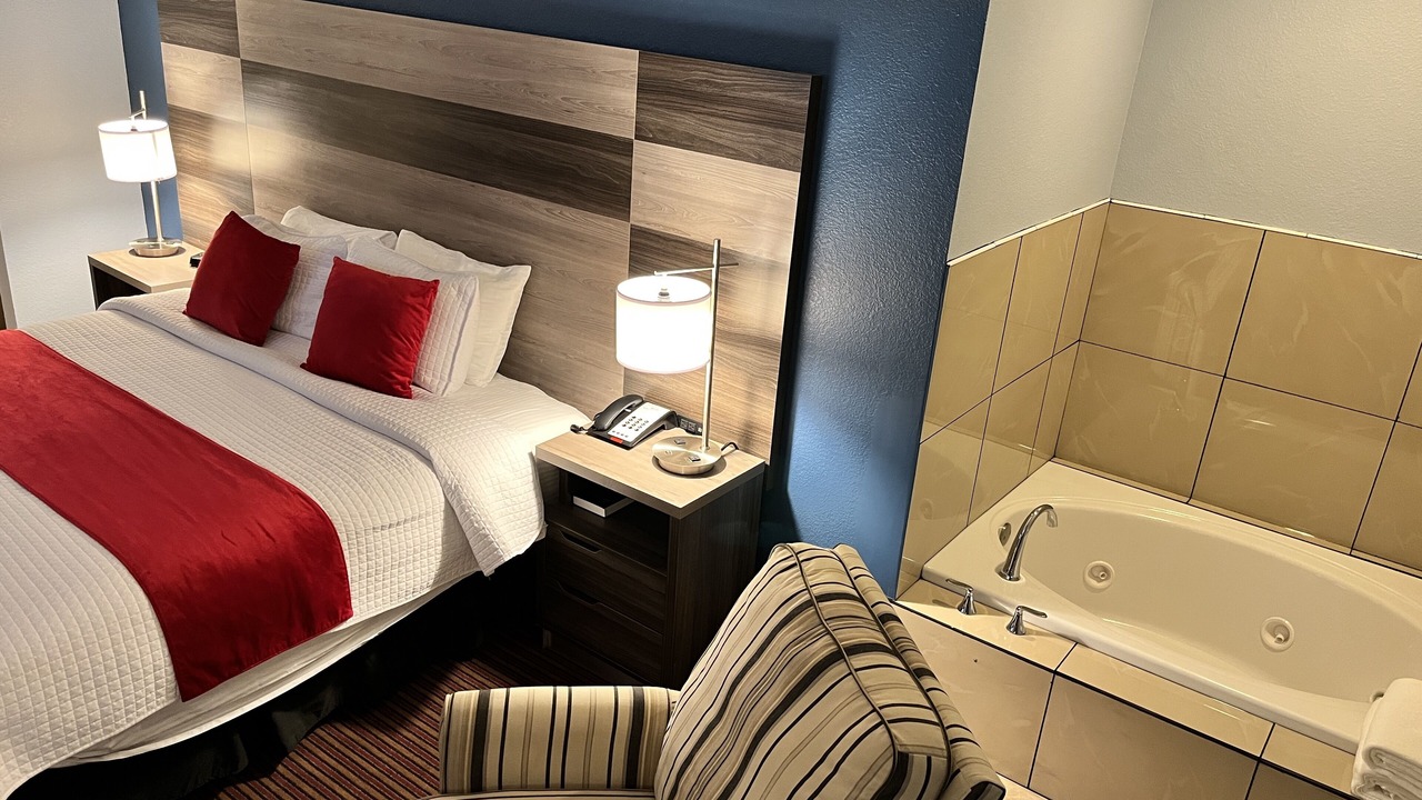 Photo of Bedroom in Garnett