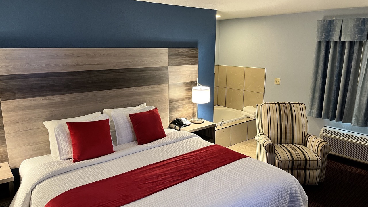 Photo of Bedroom in Garnett