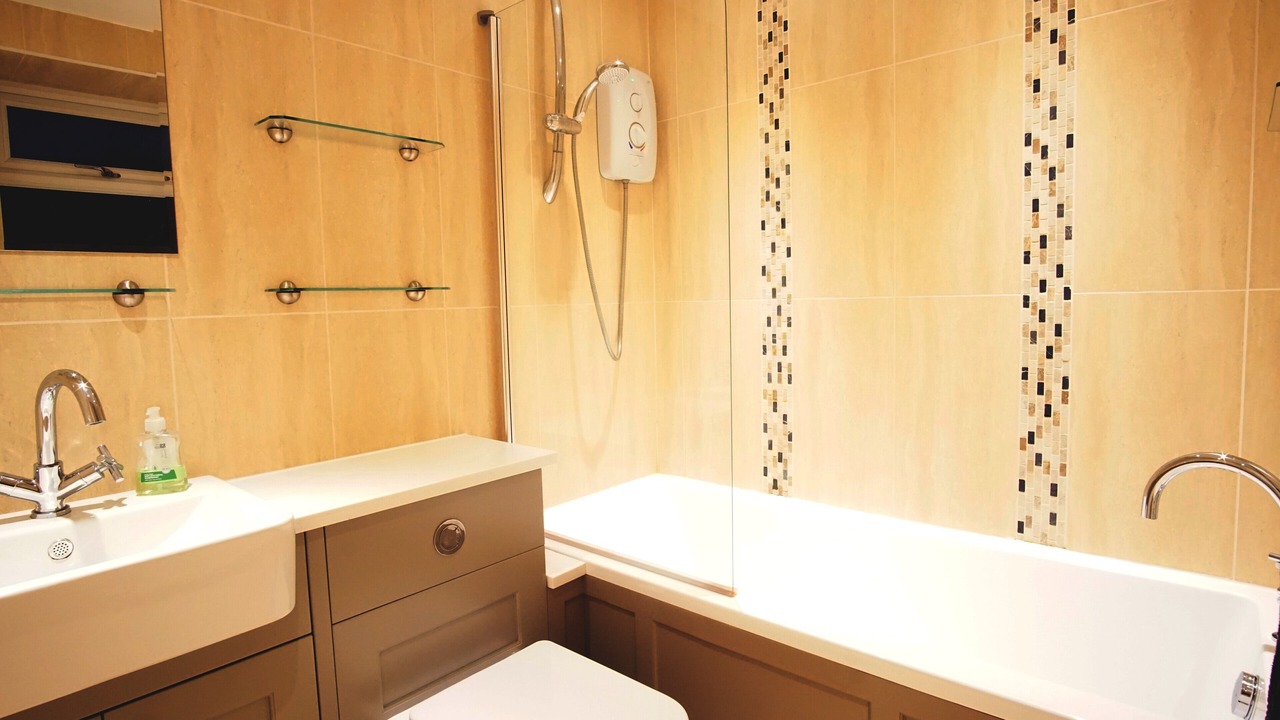 Photo of Bathroom in Chudleigh