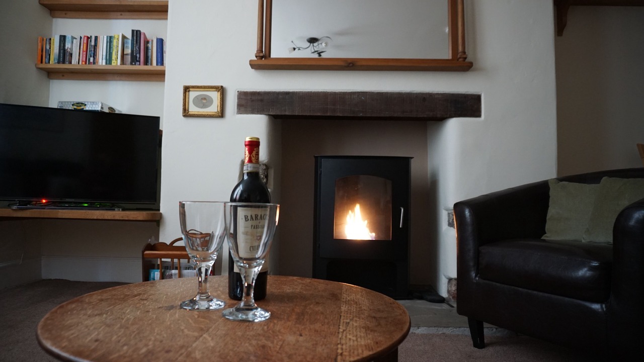 Photo of Livingroom in Chudleigh