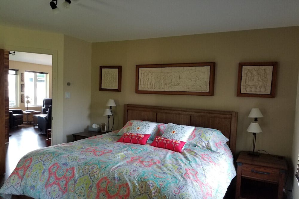 Photo of Bedroom in Alma