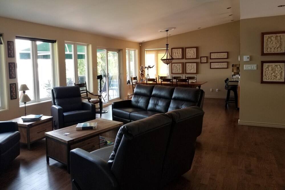 Photo of Livingroom in Alma
