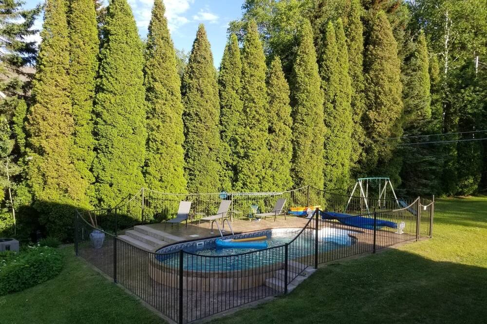 Photo of Outdoor in Alma