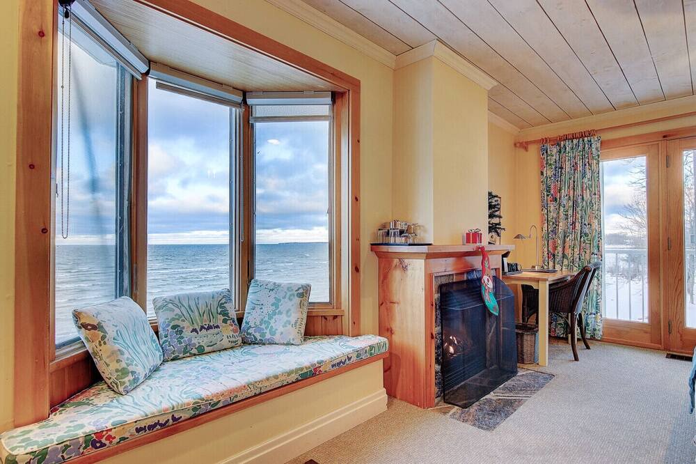 Photo of Livingroom in Sutton