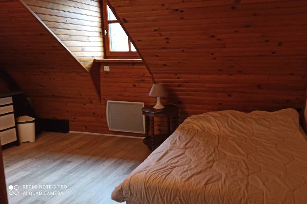 Photo of Bedroom in Ydes