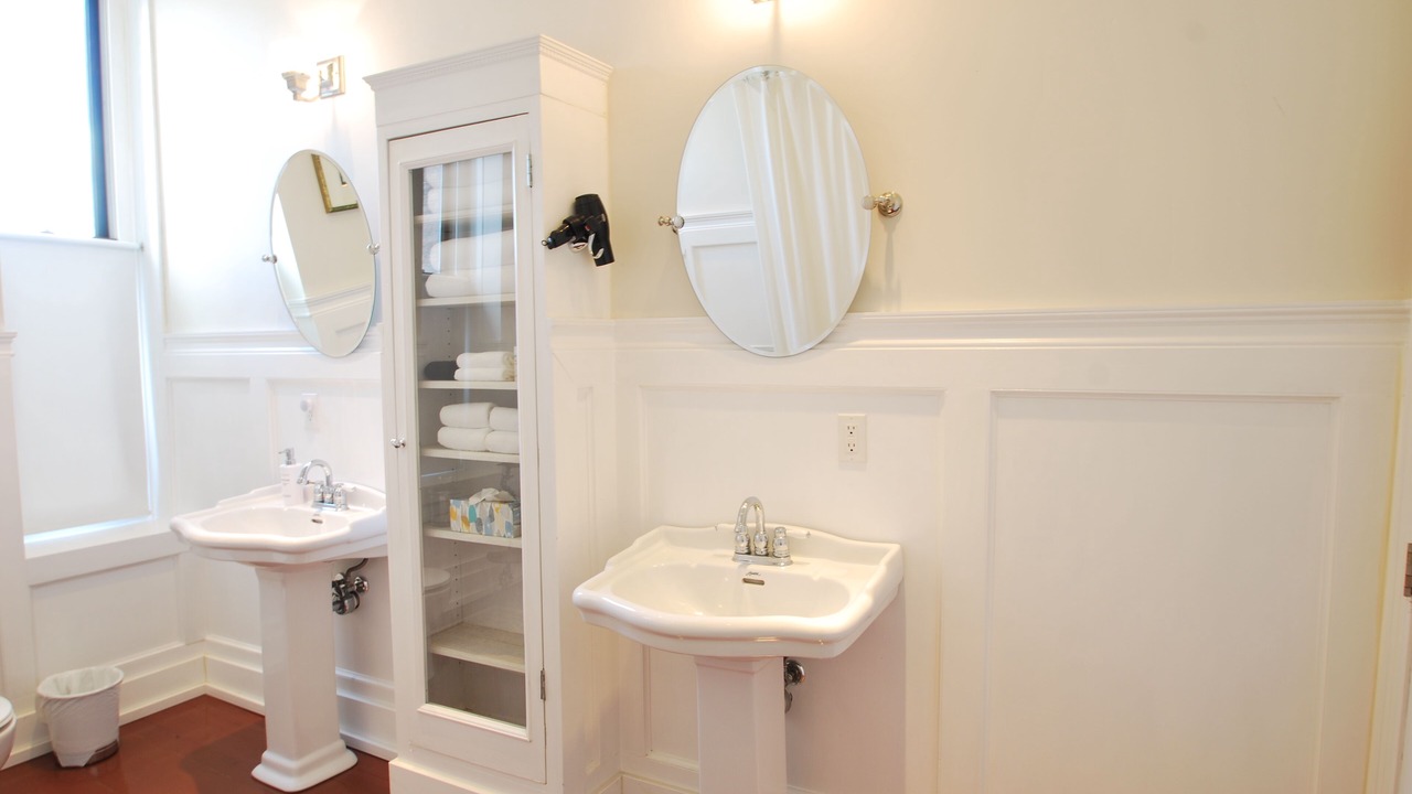 Photo of Bathroom in Grand Center