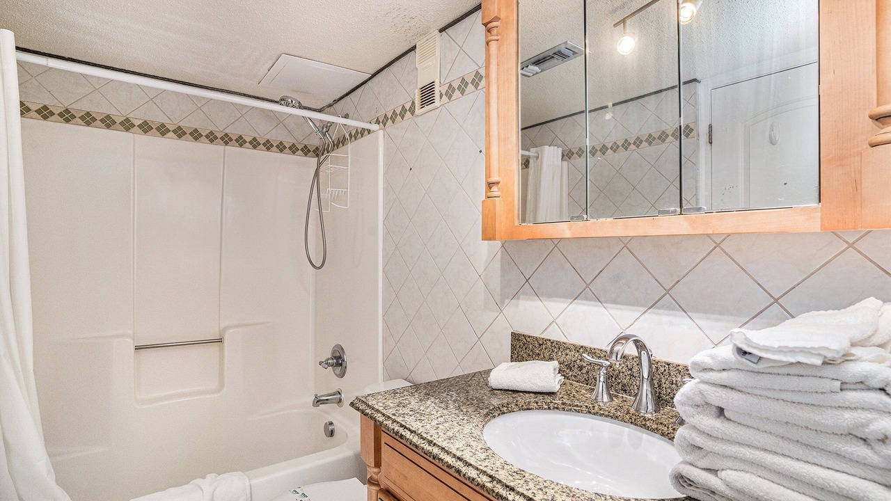 Photo of Bathroom in Garden City