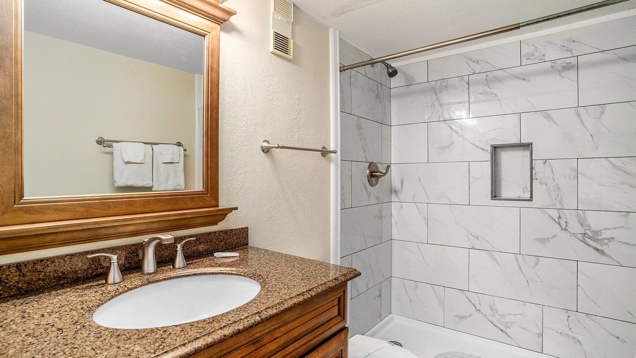 Photo of Bathroom in Garden City