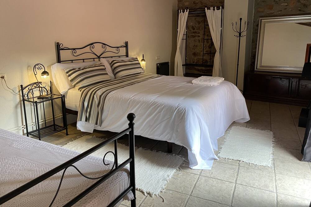 Photo of Bedroom in Riells del Fai