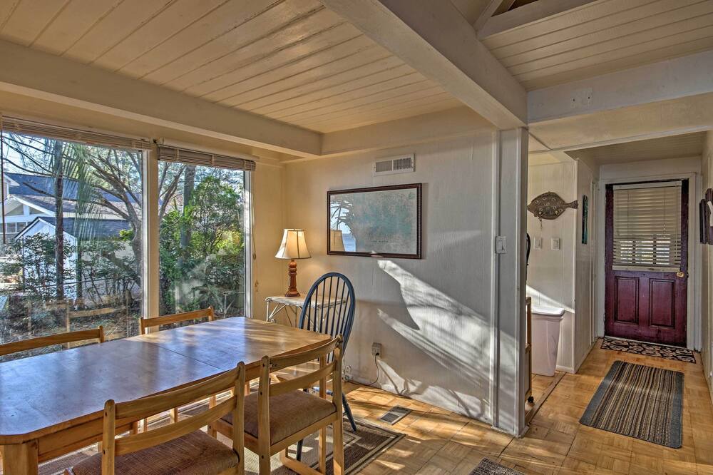 Photo of Bedroom in Lake Murray of Richland