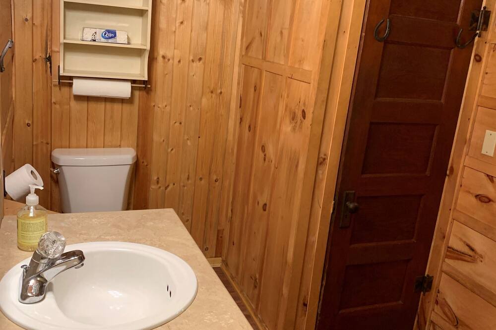 Photo of Bathroom in Urbana