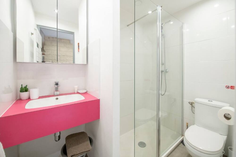 Photo of Bathroom in Gambetta