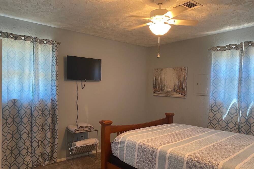 Photo of Bedroom in Lawton
