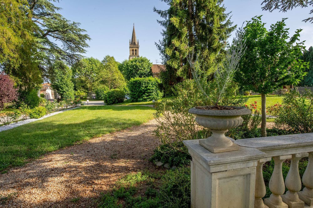 Photo of Outdoor in Villeneuve-de-Riviere