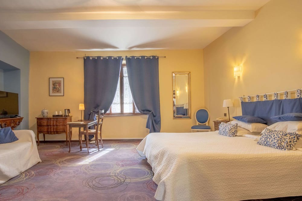 Photo of Bedroom in Villeneuve-de-Riviere