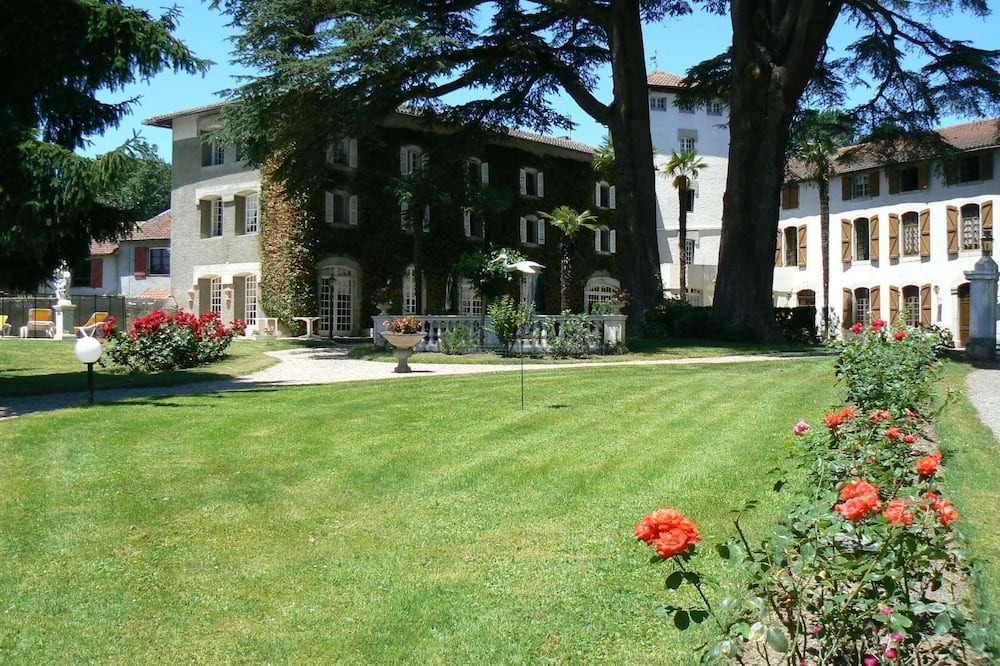 Photo of Outdoor in Villeneuve-de-Riviere