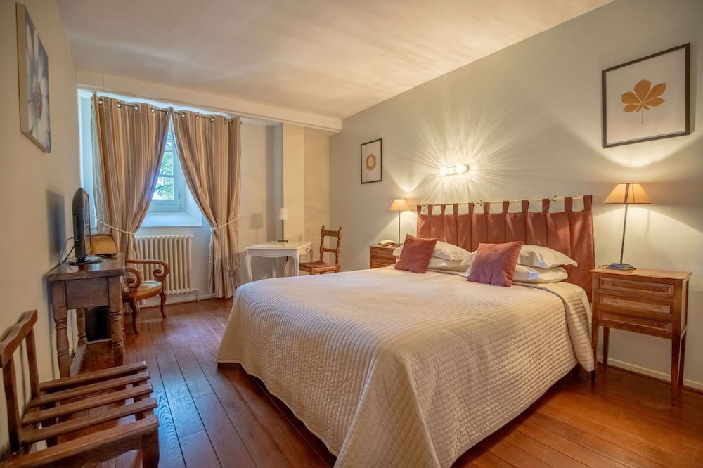 Photo of Bedroom in Villeneuve-de-Riviere