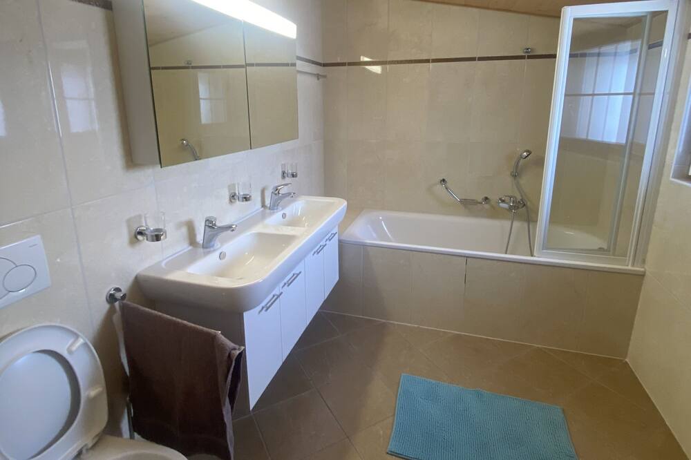 Photo of Bathroom in Leysin
