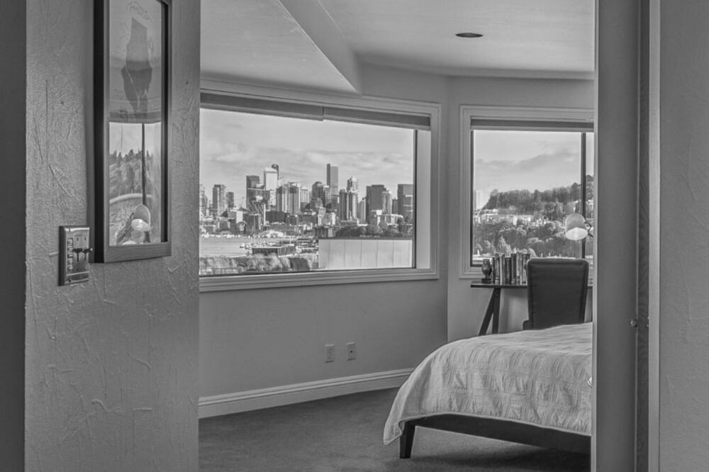 Photo of Bedroom in Fremont