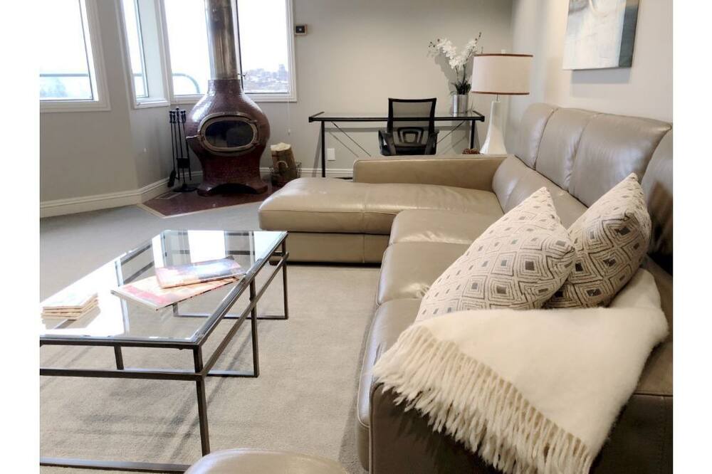 Photo of Livingroom in Fremont