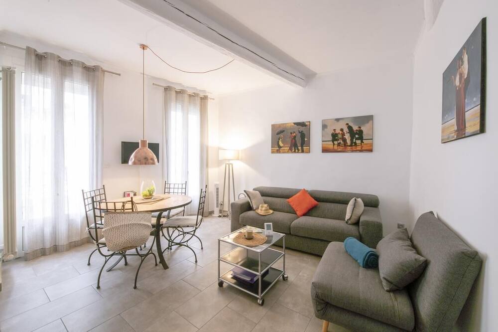 Photo of Livingroom in Gambetta
