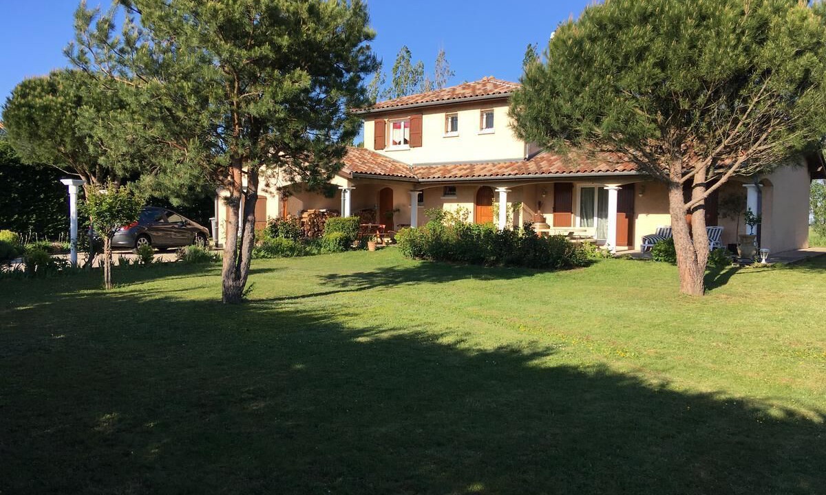 Photo of Outdoor in Saint-Cyr-sur-le-Rhone