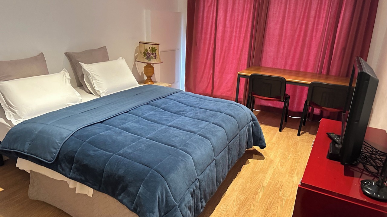 Photo of Bedroom in Saint-Cyr-sur-le-Rhone