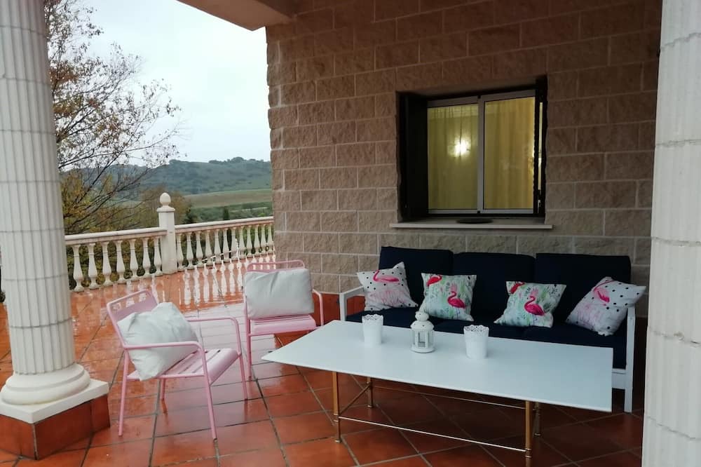 Photo of Patio Balcony in San Martin de la Vega