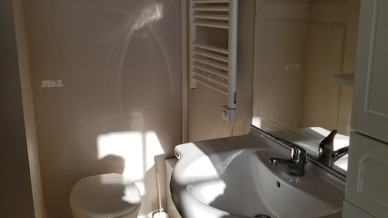 Photo of Bathroom in Beaupuy