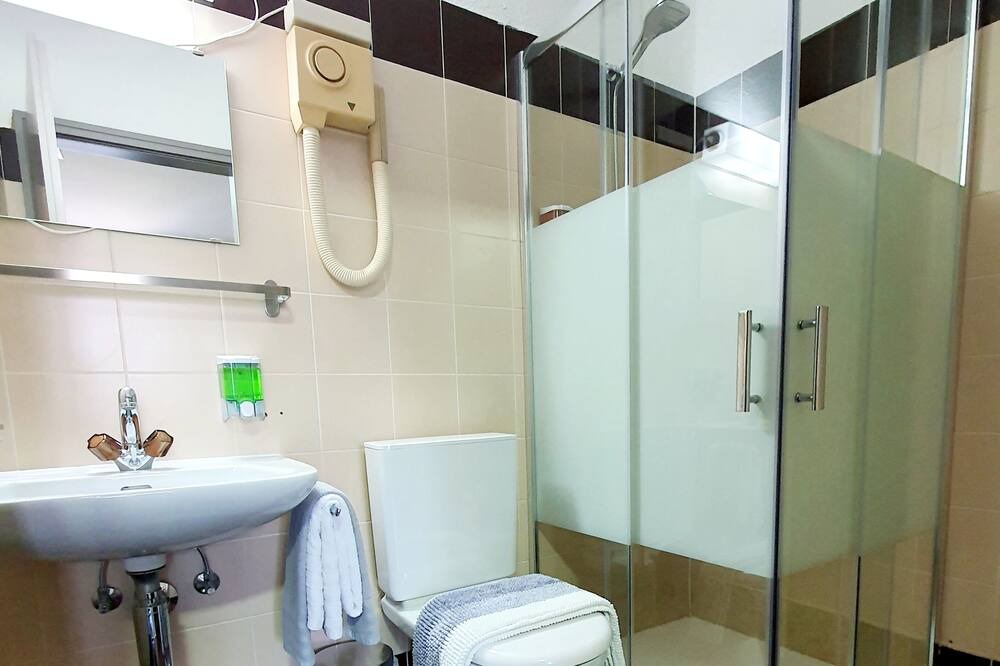 Photo of Bathroom in Cadro