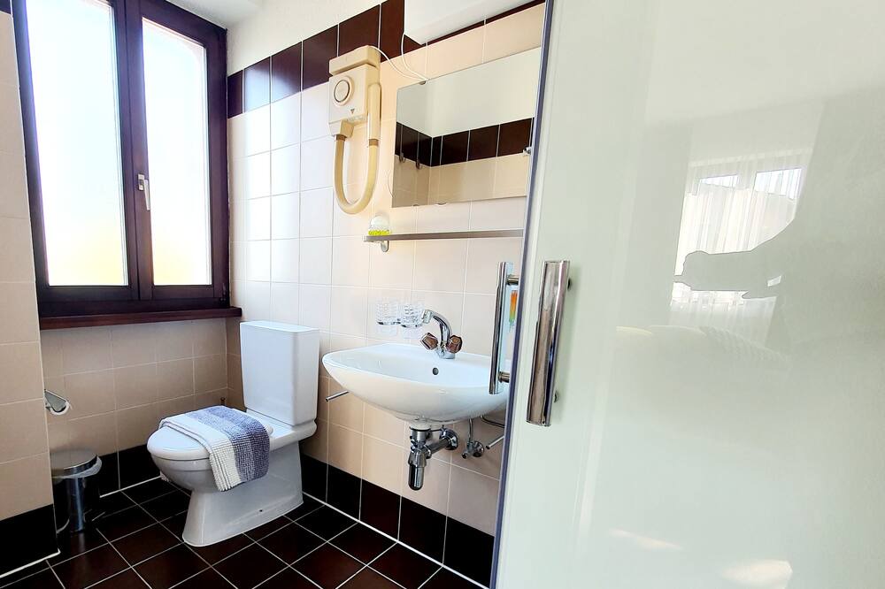 Photo of Bathroom in Cadro