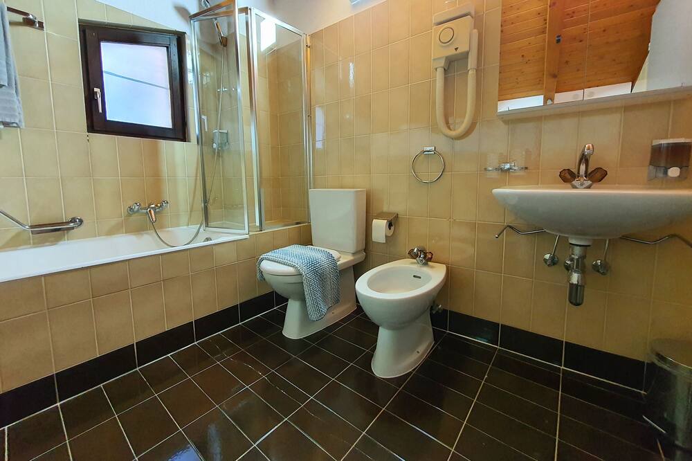 Photo of Bathroom in Cadro