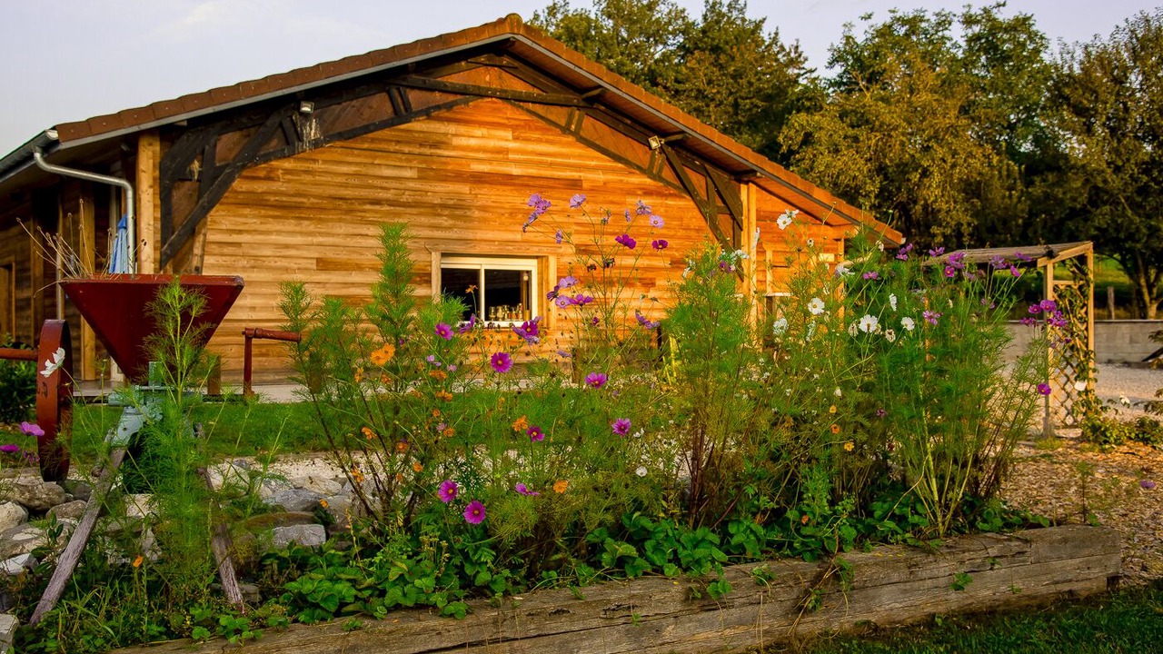 Photo of Outdoor in Cornier