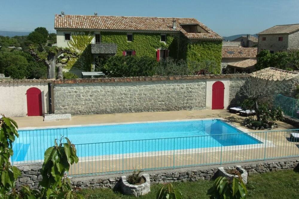Photo of Outdoor in Joyeuse
