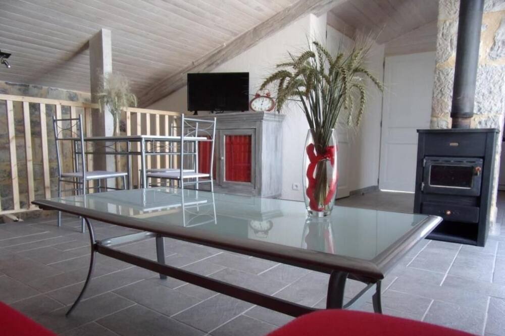 Photo of Livingroom in Joyeuse