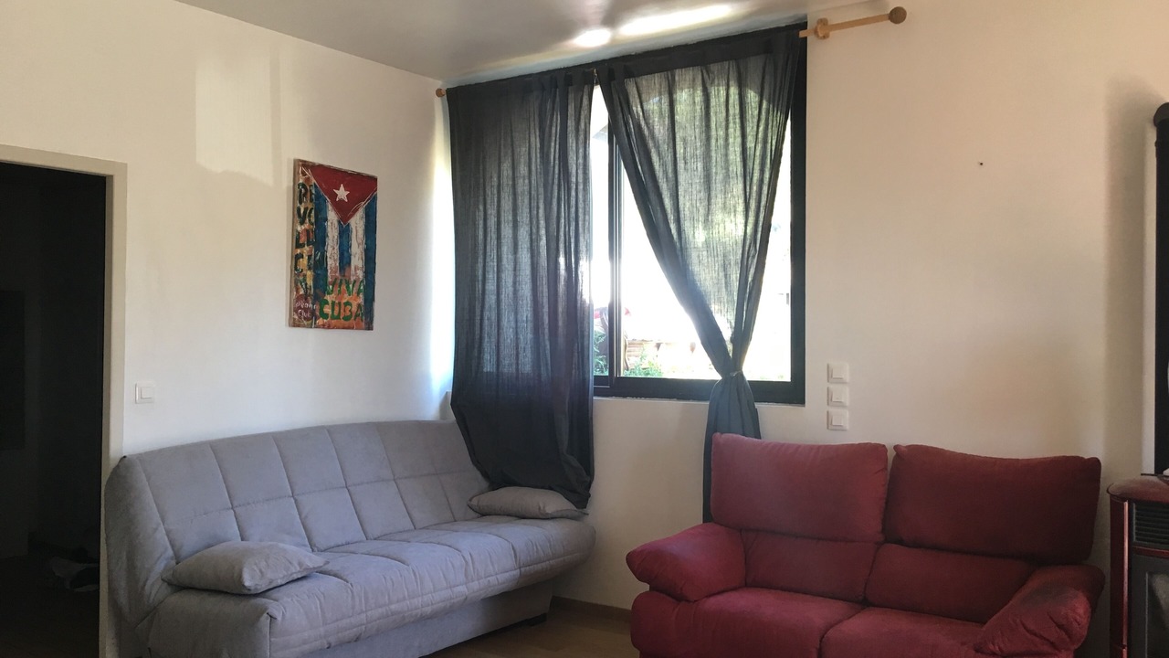 Photo of Others in Theus