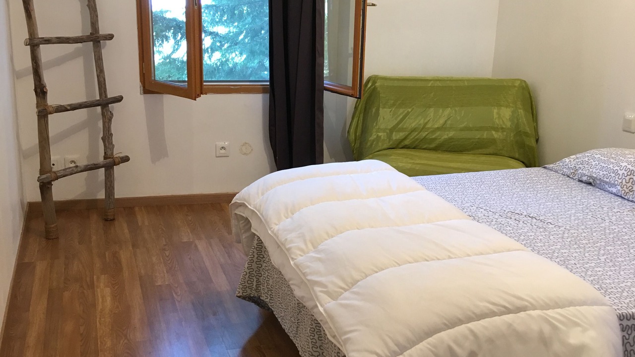 Photo of Others in Theus