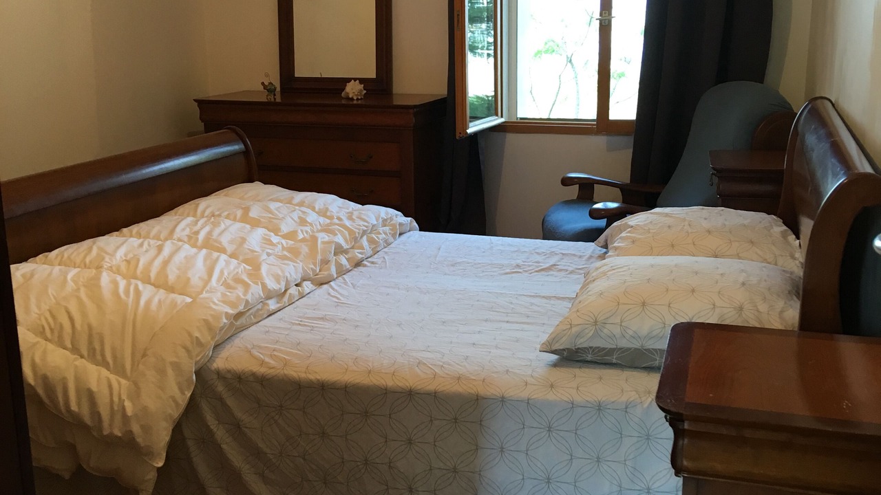 Photo of Others in Theus