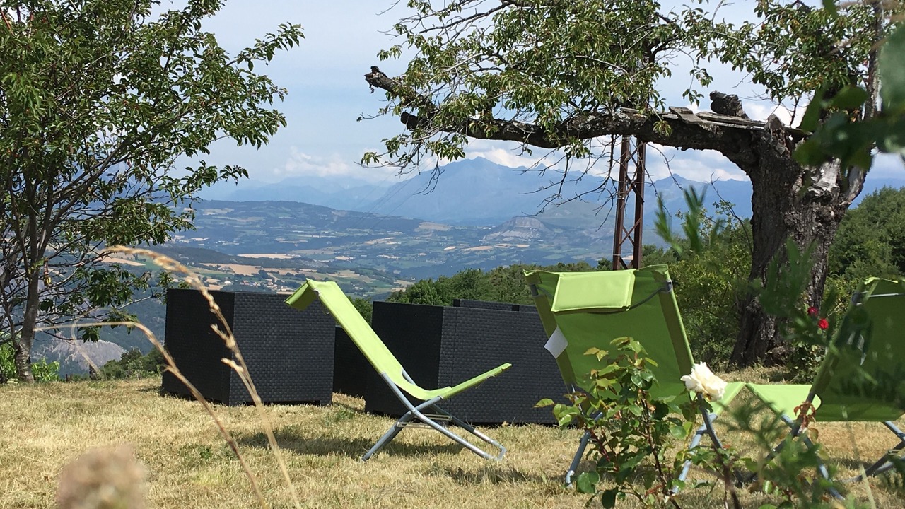 Photo of Outdoor in Theus