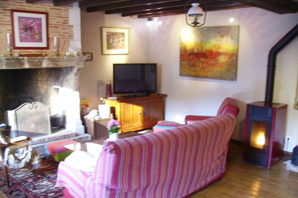 Photo of Livingroom in Torce-Viviers- en-Charnie
