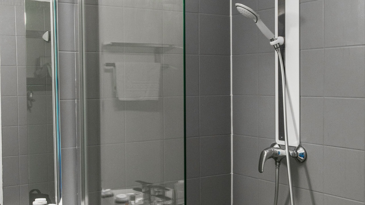 Photo of Bathroom in Lezignan-Corbieres