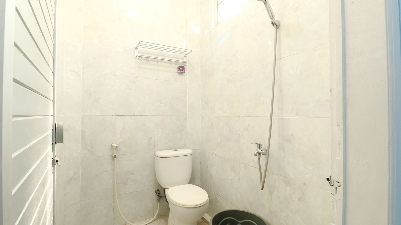 Photo of Bathroom in Bungurasih