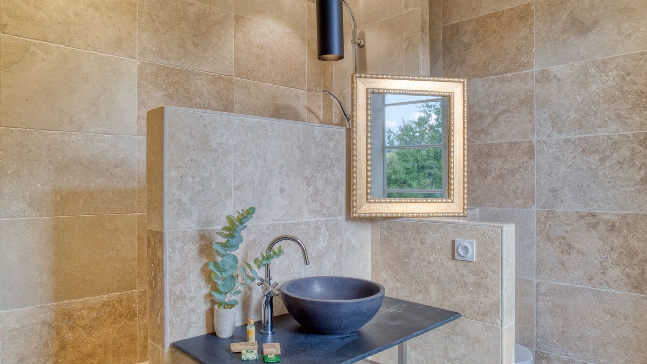 Photo of Bathroom in Saint-Jean-le-Comtal