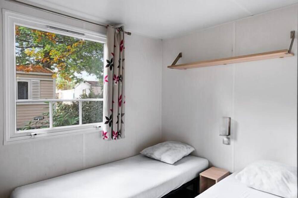 Photo of Bedroom in Nages
