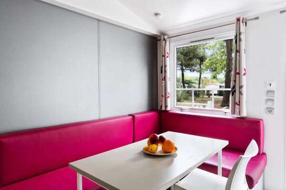 Photo of Livingroom in Nages
