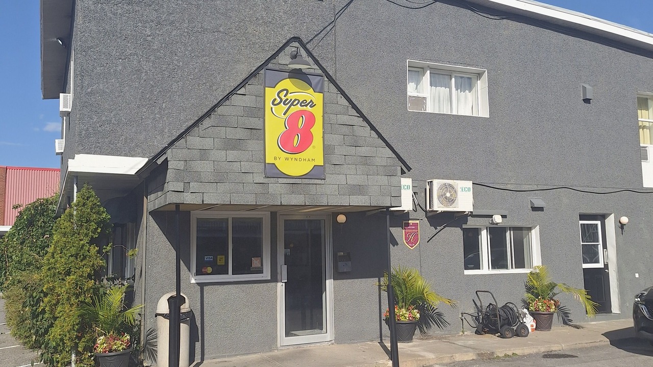 Photo of Outdoor in Cote-Des-Neiges—Notre-Dame-De-Grace