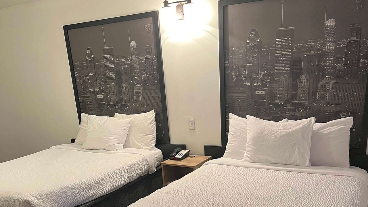 Photo of Bedroom in Cote-Des-Neiges—Notre-Dame-De-Grace