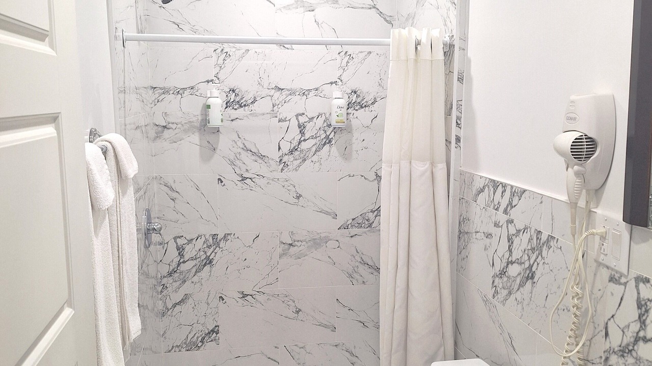 Photo of Bathroom in Cote-Des-Neiges—Notre-Dame-De-Grace