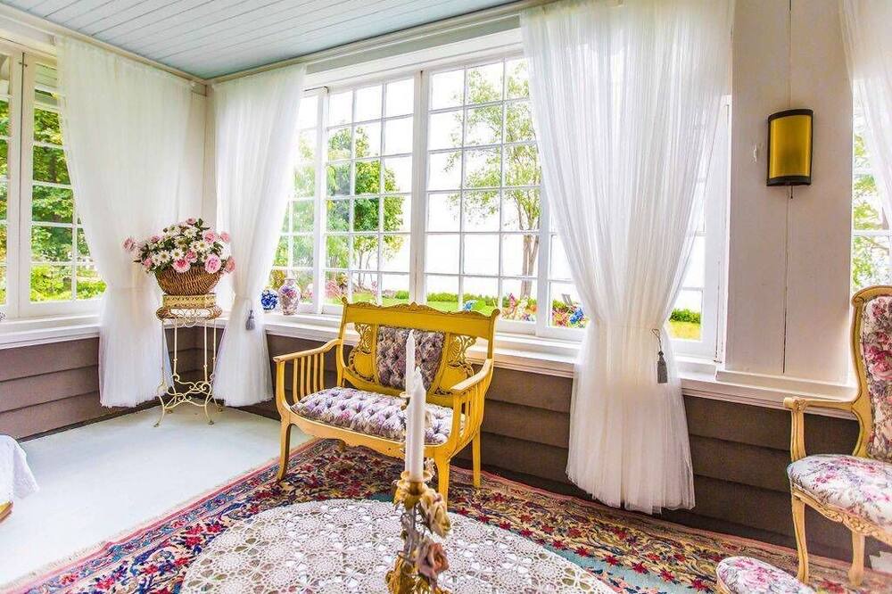 Photo of Bedroom in Hamilton