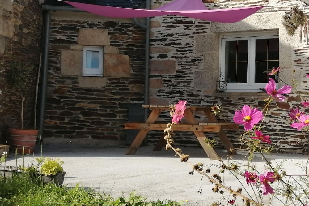 Photo of Patio Balcony in Lothey